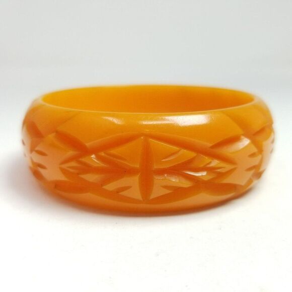 Vintage Carved Butterscotch Yellow Orange Plastic Wide Bangle Bracelet 60s 70s - Picture 2 of 7
